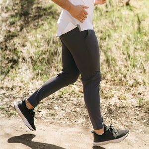 NWT Zyia Activewear, Men’s Slate Gray Active Pants 28”